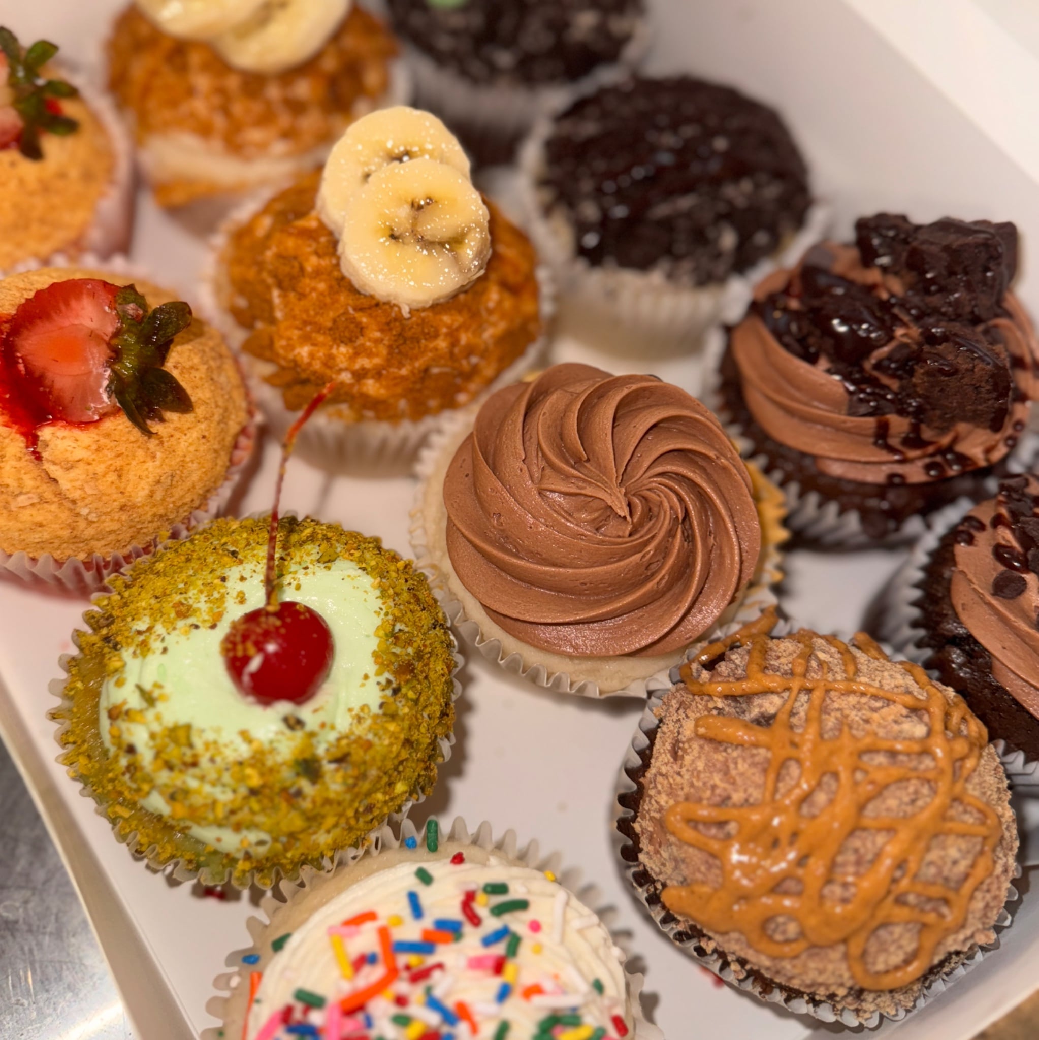 Build-your-own cupcake with toppings